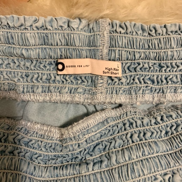 High Rise Soft Shorts Size: L - Picture 3 of 3